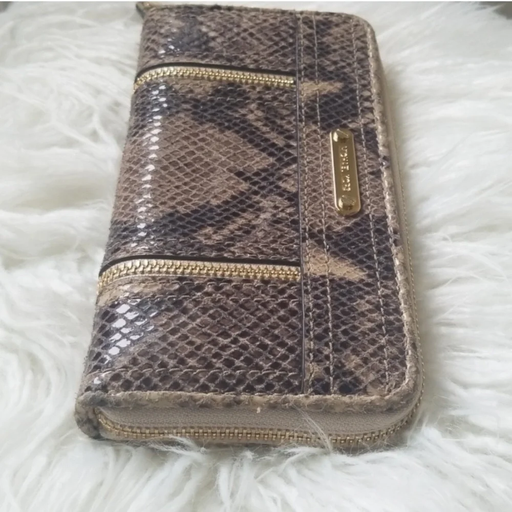 Michael Kors New Moxley Python Embossed Leather Continental Zip Clutch Wallet